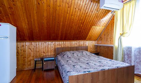 Комната с удобствами. Гостевой дом Лазурит, Адлер