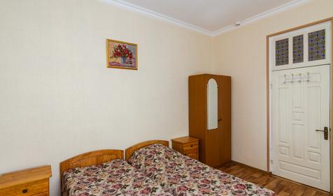 Эконом улучшенный трехместный. Гостевой дом Лазурит, Адлер