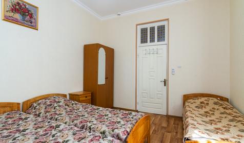 Эконом улучшенный трехместный. Гостевой дом Лазурит, Адлер