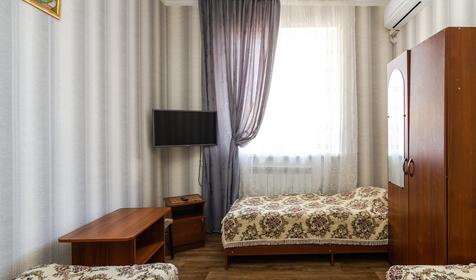 Эконом улучшенный трехместный. Гостевой дом Лазурит, Адлер