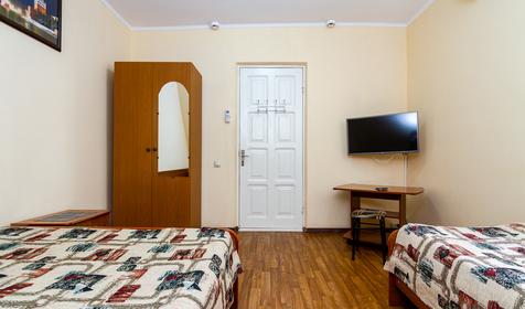 Эконом улучшенный трехместный. Гостевой дом Лазурит, Адлер