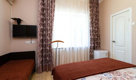 Трехместный номер. Гостевой дом ДиА, Сочи, Лазаревское