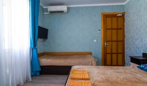 Трехместный номер. Гостевой дом ДиА, Сочи, Лазаревское