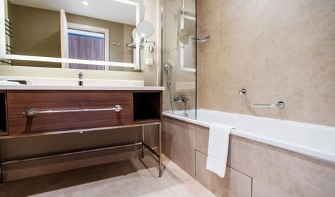 Делюкс. Отель Courtyard by Marriott Sochi (Кортъярд Марриот Сочи). Сочи, Красная Поляна