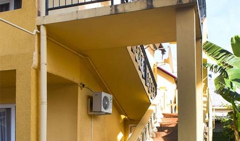 Частная гостиница Lazur Guest House (Lazur Guest House (Лазурь)), Сочи, Адлер