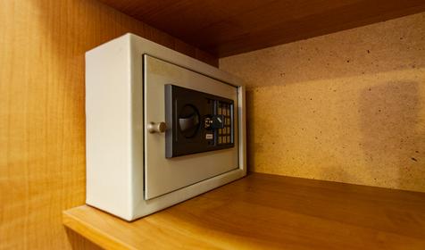 Люкс двухкомнатный. Отель Шарм, г. Адлер