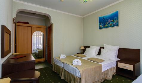 Полулюкс. Отель Шарм, г. Адлер