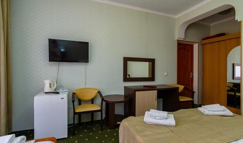 Полулюкс. Отель Шарм, г. Адлер