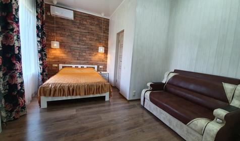 Домик трехкомнатный шестиместный