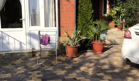 На переулке Изумрудном