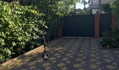 На переулке Изумрудном