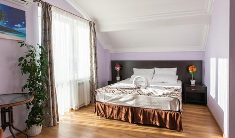 Трехместный с балконом