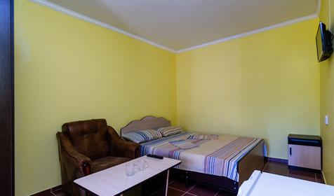 Стандарт двухместный с отдельным выходом на улицу. Отель Симба. Туапсе, Лермонтово