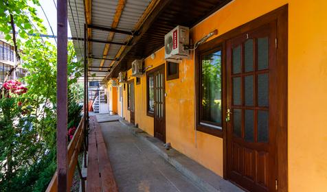 Стандарт двухместный с отдельным выходом на улицу. Отель Симба. Туапсе, Лермонтово