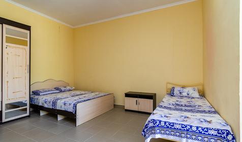 Стандарт пятиместный с отдельным выходом на улицу. Отель Симба, Туапсе, Лермонтово