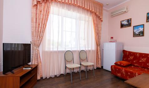 Двухкомнатный трехместный с балконом. Гостиница Элита, Туапсинский район, п. Новомихайловский