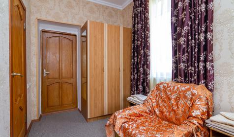 Четырех-, пятиместный стандарт. Мини-гостиница Парус, Туапсинский район, п. Новомихайловский