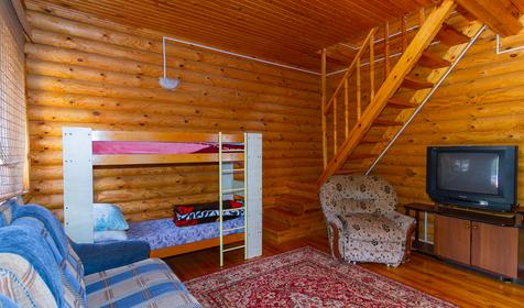 Двухэтажный домик. Гостевой комплекс по ул. Черноморская 27, Туапсинский район, п. Ольгинка