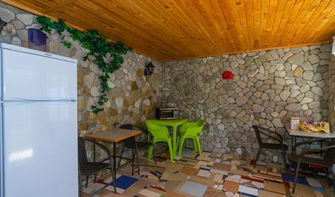 Кухня, 3 этаж. Гостевой комплекс по ул. Черноморская 27, Туапсинский район, п. Ольгинка