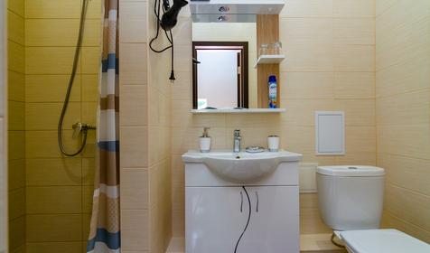 Трехместный без балкона (№29). Гостевой дом Адмирал, Туапсе, Небуг