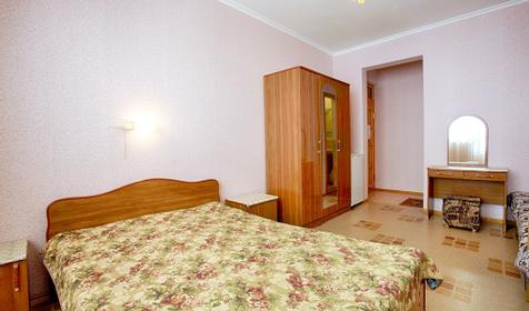 Стандарт трехместный. Частная гостиница Бриз-Адлер. Сочи, Адлер