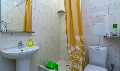 Стандарт трехместный. Гостевой дом Юлия. Сочи, Лоо