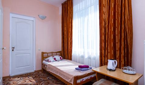 Трехместный эконом. Гостевой дом Городок, п. Лазаревское