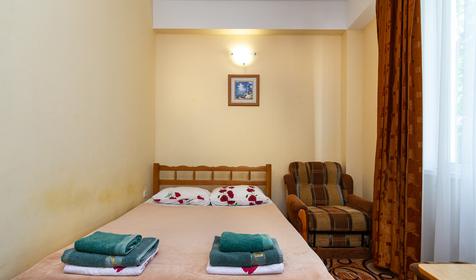 Трехместный стандарт. Гостевой дом Городок, п. Лазаревское