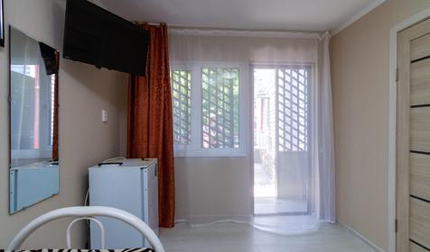 Полулюкс трехместный. Гостевой дом Водолей, Туапсинский район, п. Небуг