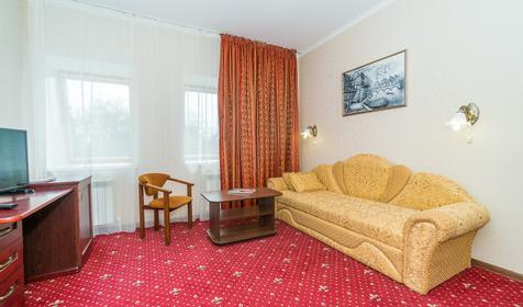 Двухкомнатный Люкс без балкона. Пансионат Застава. Анапа