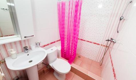 Улучшенный трехместный двухкомнатный. Гостевой дом Касабланка, Геленджик