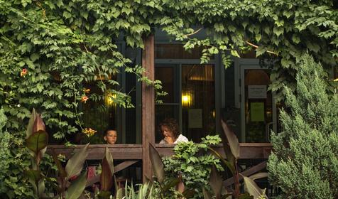 Кафе. Мини-отель Изумрудный, г. Геленджик, п. Кабардинка