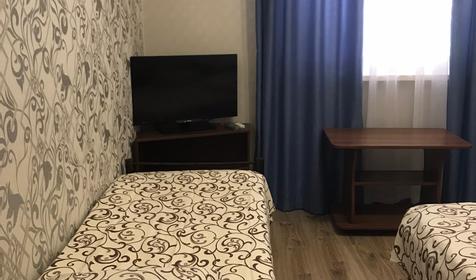 Трехместный