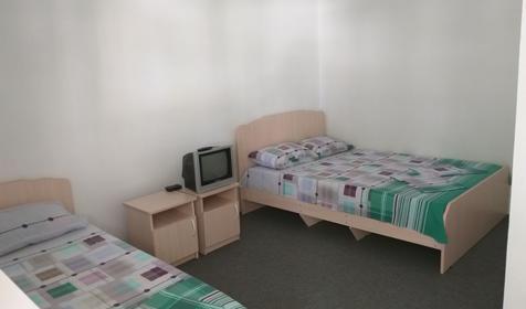 Трехместный