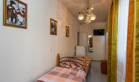 Двухместный с балконом. Гостевой дом Виктория. Геленджик