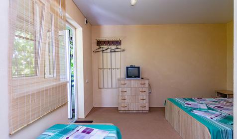 Трехместный с кондиционером. Гостевой дом На Береговой 18. Геленджик, Архипо-Осиповка