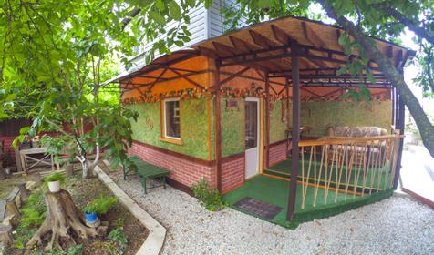 Домик с кухней