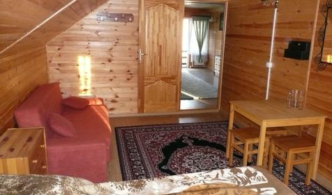 Трехкомнатный (с двумя спальнями), отдельный вход