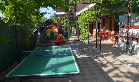 Южный дворик