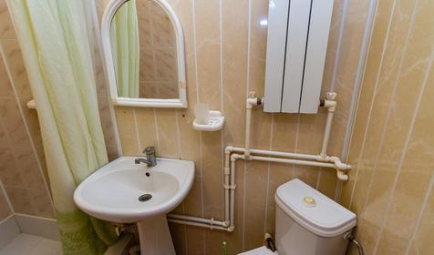 Трехместный с доп.местом, 2 этаж. Гостевой дом Диана, г. Анапа