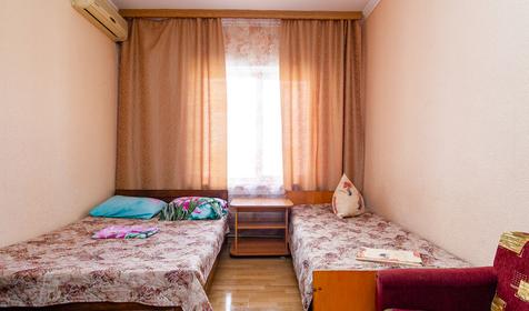 Трехместный с доп.местом, 2 этаж. Гостевой дом Диана, г. Анапа