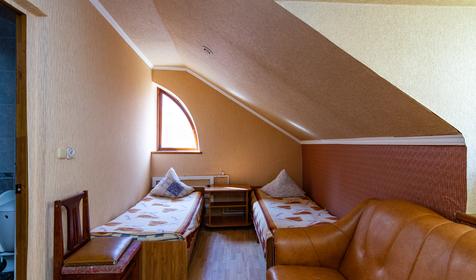 Трехместный, 4 этаж. Гостевой дом Диана, г. Анапа