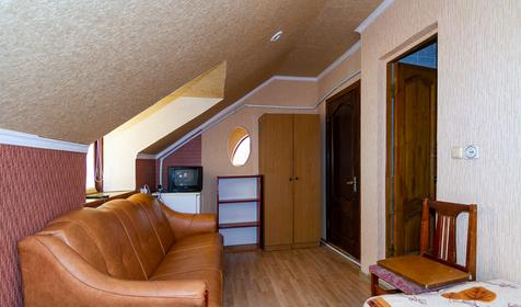 Трехместный, 4 этаж. Гостевой дом Диана, г. Анапа