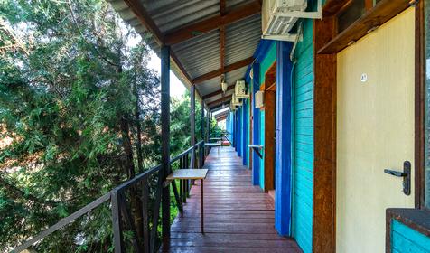 Трех-, четырехместный (со всеми удобствами). База отдыха Русалочка, г. Анапа, ст. Благовещенская