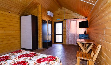 Двух-, трех-, четырехместные VIP домики. База отдыха Русалочка, г. Анапа, ст. Благовещенская