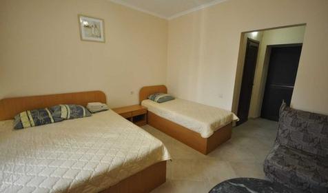 Стандарт трехместный. Гостиница Спарта. Геленджик, Дивноморское