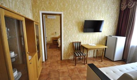 Трехместный двухкомнатный стандарт. Гостиница Морская звезда, г. Геленджик