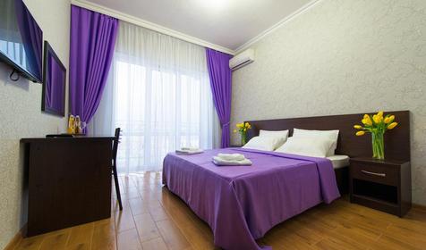 Комфорт двухместный с балконом. Отель Royal (Роял). Геленджик