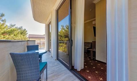 Стандарт с балконом. Отель Мари, Геленджик