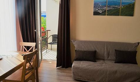 Полулюкс. Мини-отель Alpen House (Альпен Хаус). Геленджик